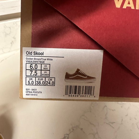 Super rare camel old school vans. Size 7.5 w - Picture 3 of 4
